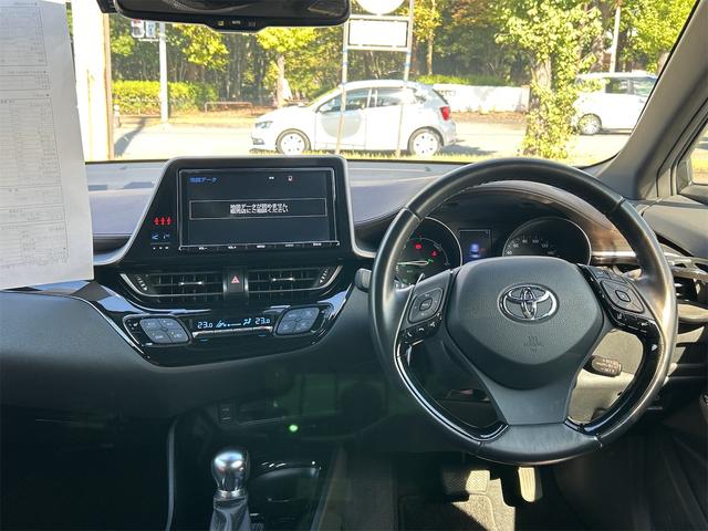 ハンドルの状態が悪いと運転に集中できませんよね。こちらの車、お気軽にお問い合わせください。