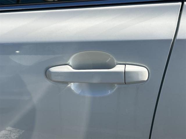 ご覧いただきありがとうございます♪気になったお車がありましたらお気軽にお電話をください♪