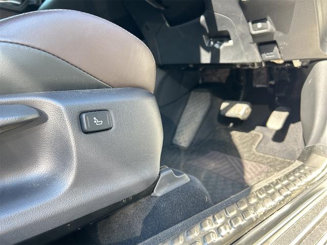 当店のお車をご覧いただきましてありがとうございます。お車についてのご質問やお見積りのご依頼、ご購入にあたってのご相談などお気軽にお問い合わせ下さい!