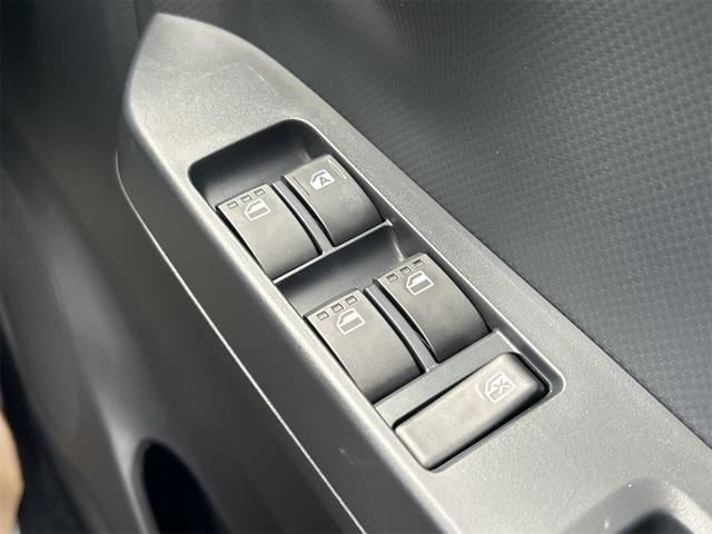 ミライース L SAIII クリアランスソナー 衝突被害軽減システム オートマチックハイビーム オートライト キーレスエントリー アイドリングストップ CVT 盗難防止システム ABS ESC 衝突安全ボディ エアコン(11枚目)