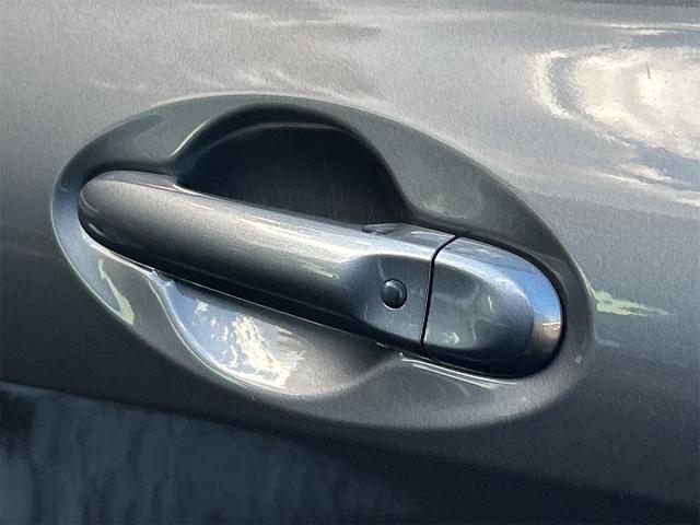 すぐにご来店頂けない場合や遠方にお住まいの方、車両状態の詳細が知りたい方はお気軽にご連絡下さい♪