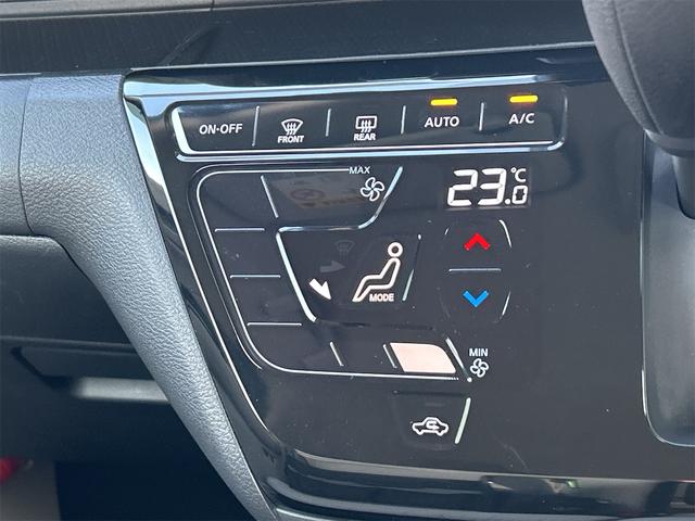 デイズ Ｘ　ドライブレコーダー　ＥＴＣ　バックカメラ　ナビ　ＴＶ　クリアランスソナー　衝突被害軽減システム　オートライト　スマートキー　アイドリングストップ　電動格納ミラー　ベンチシート　ＣＶＴ　盗難防止システム（6枚目）