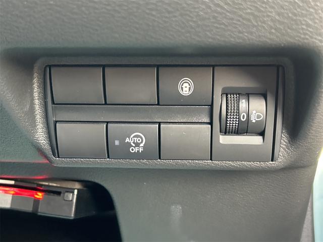 デイズ Ｘ　ドライブレコーダー　ＥＴＣ　バックカメラ　ナビ　ＴＶ　クリアランスソナー　衝突被害軽減システム　オートライト　スマートキー　アイドリングストップ　電動格納ミラー　ベンチシート　ＣＶＴ　盗難防止システム（9枚目）