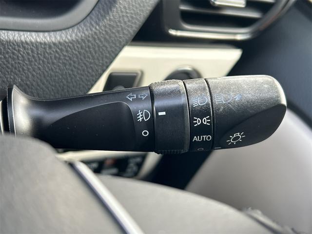 ノア Ｓｉ　ダブルバイビーＩＩ　ドライブレコーダー　バックカメラ　ＴＶ　オートクルーズコントロール　レーンアシスト　衝突被害軽減システム　両側電動スライドドア　オートマチックハイビーム　オートライト（48枚目）