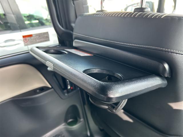 ノア Ｓｉ　ダブルバイビーＩＩ　ドライブレコーダー　バックカメラ　ＴＶ　オートクルーズコントロール　レーンアシスト　衝突被害軽減システム　両側電動スライドドア　オートマチックハイビーム　オートライト（55枚目）