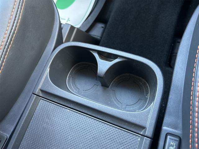 デリカＤ：５ アクティブギア　４ＷＤ　ドライブレコーダー　ＥＴＣ　バックカメラ　ナビ　ＴＶ　オートクルーズコントロール　両側電動スライドドア　オートライト　ＨＩＤ　スマートキー　電動格納ミラー　シートヒーター　後席モニター（46枚目）