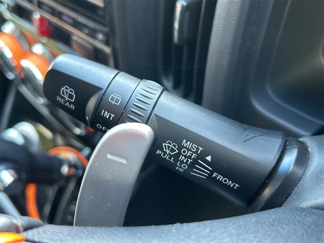 デリカＤ：５ アクティブギア　４ＷＤ　ドライブレコーダー　ＥＴＣ　バックカメラ　ナビ　ＴＶ　オートクルーズコントロール　両側電動スライドドア　オートライト　ＨＩＤ　スマートキー　電動格納ミラー　シートヒーター　後席モニター（50枚目）