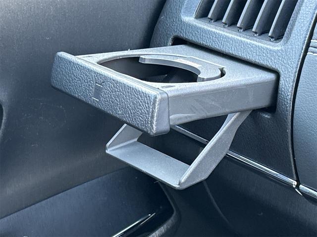 プリウスアルファ Sツーリングセレクション・G’s ドライブレコーダー ETC バックカメラ ナビ TV オートライト LEDヘッドランプ スマートキー 電動格納ミラー CVT 盗難防止システム 衝突安全ボディ ABS ESC CD USB(50枚目)