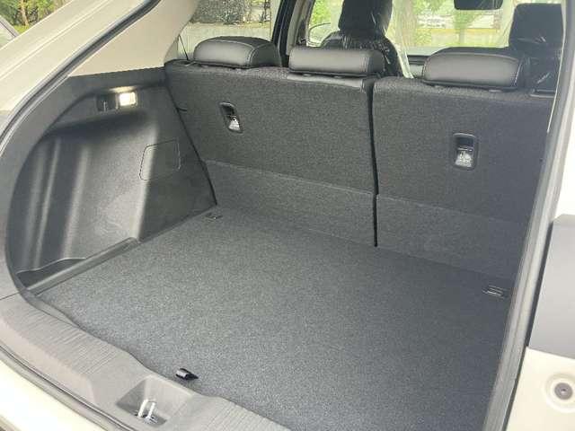 ヴェゼル e:HEV Z 登録済未使用車 CarPlay Bluetooth シートヒーター ETC2.0 バックカメラ フォグランプ ステアリングヒーター 追従クルーズコントロール 純正アルミホイール ブレーキホールド(12枚目)