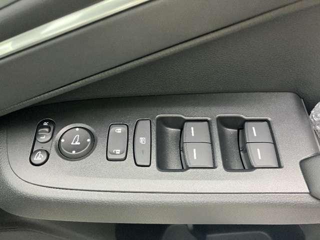 ヴェゼル e:HEV Z 登録済未使用車 CarPlay Bluetooth シートヒーター ETC2.0 バックカメラ フォグランプ ステアリングヒーター 追従クルーズコントロール 純正アルミホイール ブレーキホールド(30枚目)