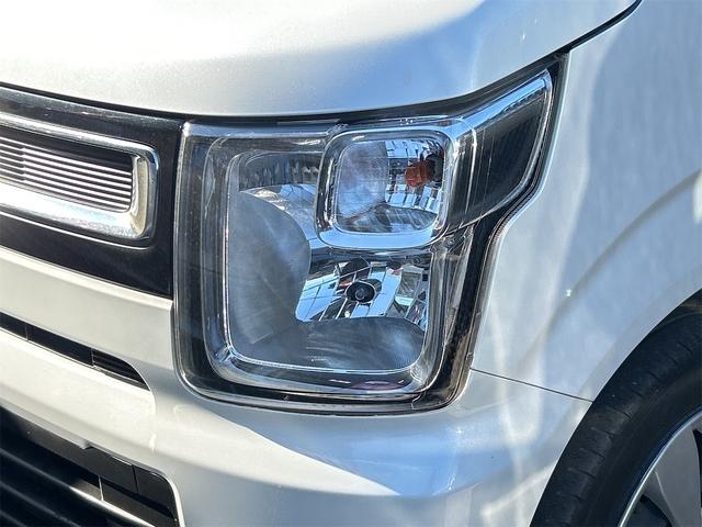 ワゴンＲ ハイブリッドＦＸ　全周囲カメラ　ナビ　ＴＶ　レーンアシスト　衝突被害軽減システム　オートライト　スマートキー　アイドリングストップ　電動格納ミラー　シートヒーター　ベンチシート　ＣＶＴ　盗難防止システム　ＡＢＳ　ＥＳＣ（14枚目）