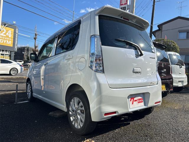 ワゴンＲ ＦＺ　ナビ　ＴＶ　衝突被害軽減システム　オートライト　スマートキー　アイドリングストップ　電動格納ミラー　シートヒーター　ベンチシート　ＣＶＴ　盗難防止システム　ＡＢＳ　ＥＳＣ　ＣＤ　Ｂｌｕｅｔｏｏｔｈ（15枚目）