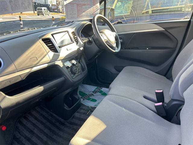 ワゴンＲ ＦＺ　ナビ　ＴＶ　衝突被害軽減システム　オートライト　スマートキー　アイドリングストップ　電動格納ミラー　シートヒーター　ベンチシート　ＣＶＴ　盗難防止システム　ＡＢＳ　ＥＳＣ　ＣＤ　Ｂｌｕｅｔｏｏｔｈ（29枚目）