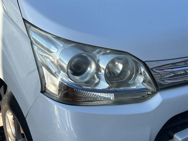 ムーヴ カスタム　Ｘリミテッド　ＥＴＣ　バックカメラ　ナビ　ＴＶ　ＨＩＤ　ＬＥＤヘッドランプ　スマートキー　アイドリングストップ　電動格納ミラー　ベンチシート　ＣＶＴ　盗難防止システム　ＡＢＳ　ＣＤ　ミュージックプレイヤー接続可（35枚目）