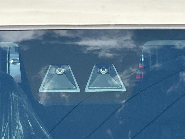 トール カスタムＧ　バックカメラ　ＴＶ　両側電動スライドドア　クリアランスソナー　オートクルーズコントロール　衝突被害軽減システム　アルミホイール　オートライト　ＬＥＤヘッドランプ　スマートキー　アイドリングストップ（21枚目）