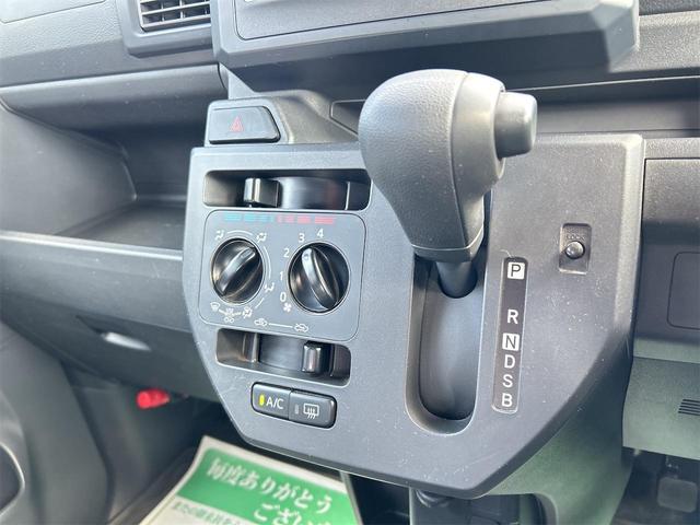 ハイゼットキャディー Ｄ　ＳＡＩＩＩ　４ＷＤ　ＣＤ　ＣＶＴ　衝突被害軽減システム　両側スライドドア　キーレスエントリー　アイドリングストップ　電動格納ミラー　オートマチックハイビーム　ＥＳＣ　エアコン（27枚目）