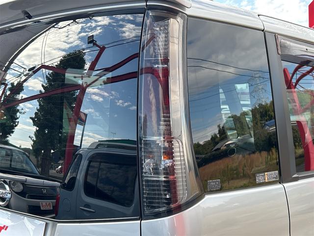 ルークス ハイウェイスターターボ 両側電動スライドドア オートライト HID スマートキー 電動格納ミラー ベンチシート CVT 盗難防止システム ABS CD アルミホイール 衝突安全ボディ エアコン パワーステアリング(17枚目)