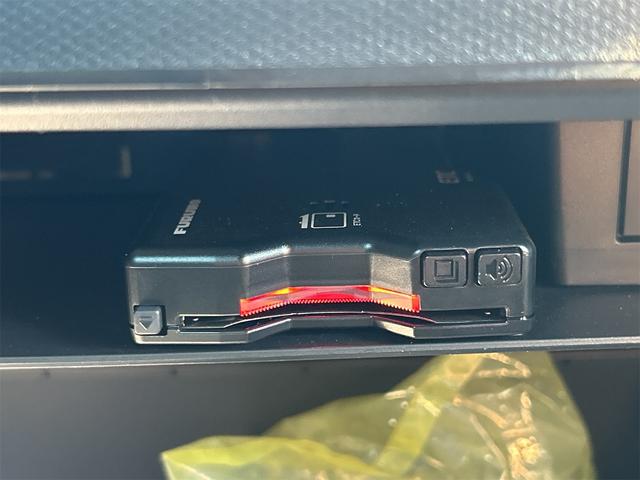 タフト Ｘ　ドライブレコーダー　ＥＴＣ　バックカメラ　クリアランスソナー　衝突被害軽減システム　オートライト　ＬＥＤヘッドランプ　スマートキー　アイドリングストップ　電動格納ミラー　サンルーフ　ＣＶＴ（9枚目）