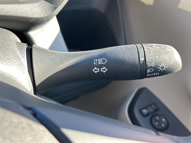 デイズ S バックカメラ ナビ TV クリアランスソナー 衝突被害軽減システム オートライト キーレスエントリー アイドリングストップ 電動格納ミラー ベンチシート CVT 盗難防止システム ABS ESC CD(9枚目)