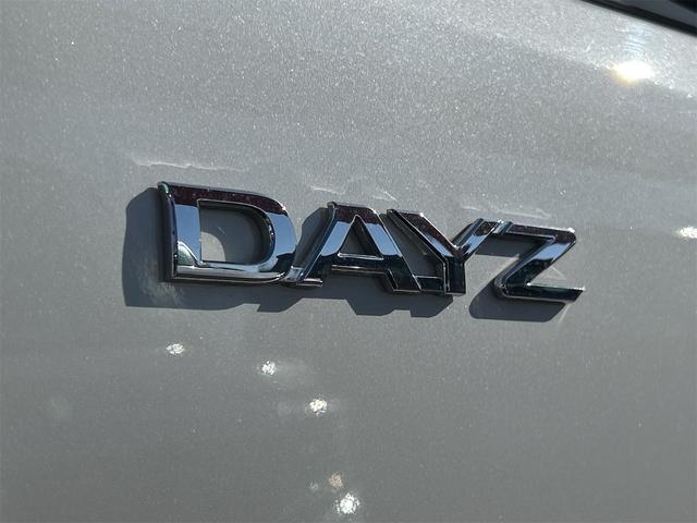 デイズ X ドライブレコーダー 全周囲カメラ 衝突被害軽減システム オートライト スマートキー アイドリングストップ 電動格納ミラー ベンチシート CVT 盗難防止システム ABS ESC CD アルミホイール(18枚目)