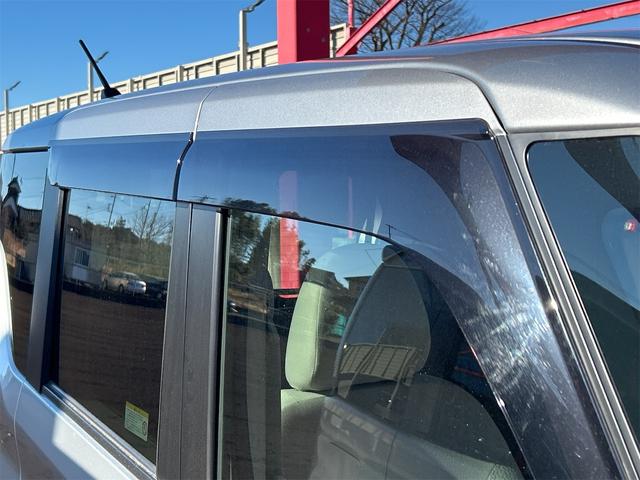 �C���ɍ��킹�Ē����I�ɑ��삷�邱�ƂŁA�ԓ������ł����K�ɕۂĂ܂��B