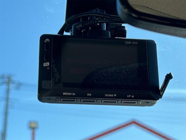 N-ONE G ドライブレコーダー スマートキー アイドリングストップ 電動格納ミラー CVT 盗難防止システム ABS ESC CD ミュージックプレイヤー接続可 アルミホイール 衝突安全ボディ(4枚目)