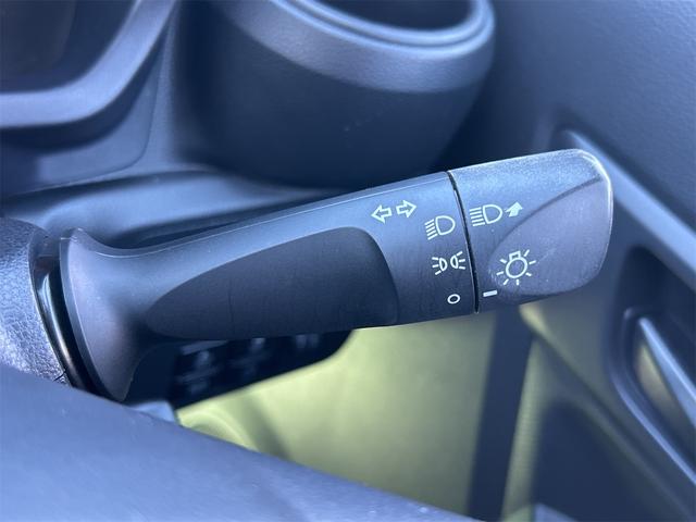 ピクシスエポック L SAIII クリアランスソナー 衝突被害軽減システム オートマチックハイビーム キーレスエントリー アイドリングストップ CVT 盗難防止システム ABS ESC CD ミュージックプレイヤー接続可(9枚目)