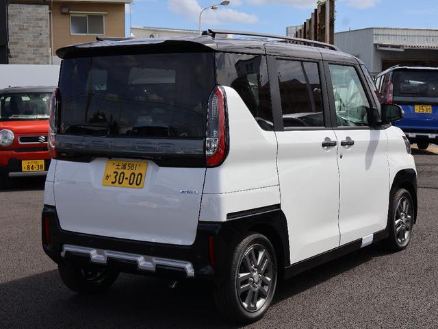 デリカミニ Ｇ　プレミアム　フル装備　全方位モニター　衝突軽減ブレーキ　両側パワースライドドア　キーフリーシステム　運転席助手席シートヒーター　サーキュレーター　プッシュスタート式　デジタルインナーミラー　ステアリングヒーター（8枚目）