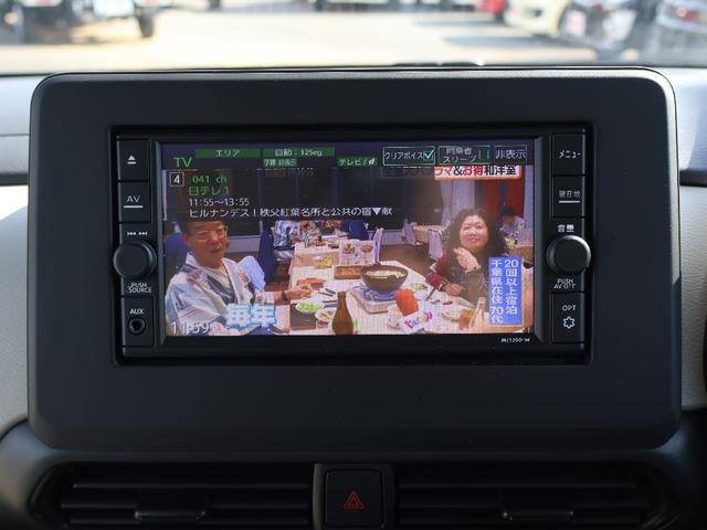 純正のナビゲーションがついています。