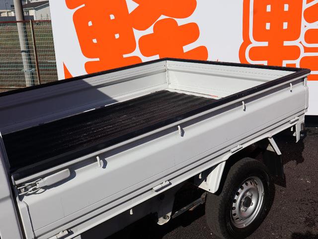 荷台マットもついています。