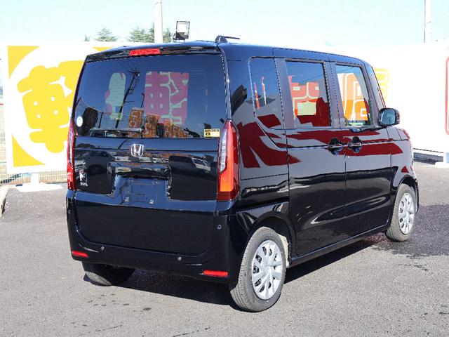 Ｎ－ＢＯＸ ベースグレード　レンタカーｕｐ　純正のナビゲーション　フルセグテレビ　バックカメラ　ＵＶカットガラス　ＬＥＤヘッドライト　キーフリーシステム　左側パワースライドドア　電動パーキング　クルーズコントロール　ドラレコ前（5枚目）