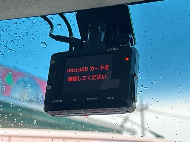 タント カスタムＸ　トップエディションＳＡＩＩ　ドライブレコーダー　ＥＴＣ　バックカメラ　両側スライド・片側電動　ナビ　ＴＶ　衝突被害軽減システム　オートライト　ＬＥＤヘッドランプ　スマートキー　アイドリングストップ　電動格納ミラー　ベンチシート（4枚目）