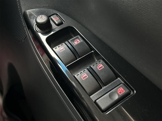 タント カスタムＸ　トップエディションＳＡＩＩ　ドライブレコーダー　ＥＴＣ　バックカメラ　両側スライド・片側電動　ナビ　ＴＶ　衝突被害軽減システム　オートライト　ＬＥＤヘッドランプ　スマートキー　アイドリングストップ　電動格納ミラー　ベンチシート（46枚目）