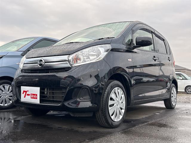 デイズ Ｊ　バックカメラ　ナビ　衝突被害軽減システム　キーレスエントリー　ベンチシート　ＣＶＴ　ＡＢＳ　ＥＳＣ　ＣＤ　衝突安全ボディ　エアコン　パワーステアリング　パワーウィンドウ　運転席エアバッグ（12枚目）