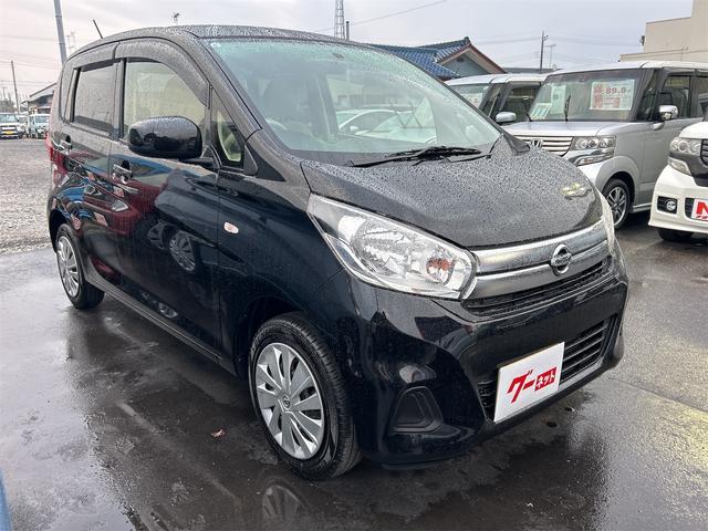 デイズ Ｊ　バックカメラ　ナビ　衝突被害軽減システム　キーレスエントリー　ベンチシート　ＣＶＴ　ＡＢＳ　ＥＳＣ　ＣＤ　衝突安全ボディ　エアコン　パワーステアリング　パワーウィンドウ　運転席エアバッグ（13枚目）