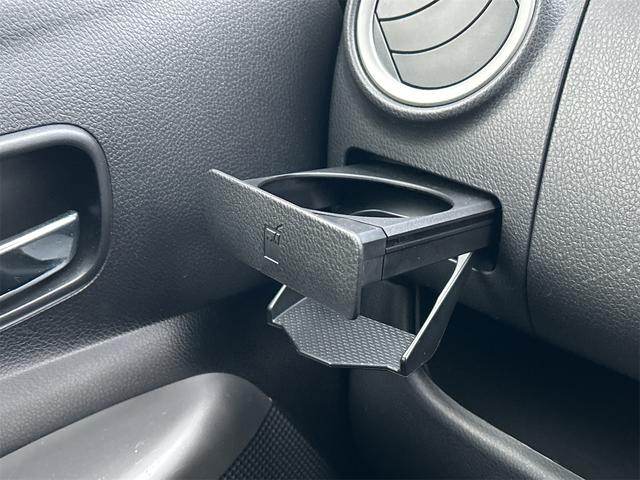 デイズ ハイウェイスター　Ｊ　ＥＴＣ　ナビ　ＴＶ　ＨＩＤ　キーレスエントリー　電動格納ミラー　ベンチシート　ＣＶＴ　ＡＢＳ　ＣＤ　ＵＳＢ　ミュージックプレイヤー接続可　アルミホイール　衝突安全ボディ　エアコン　パワーステアリング（42枚目）