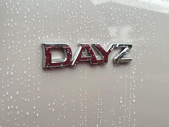 デイズ ハイウェイスター　Ｇターボ　ドライブレコーダー　ＥＴＣ　全周囲カメラ　衝突被害軽減システム　オートマチックハイビーム　オートライト　ＨＩＤ　スマートキー　アイドリングストップ　電動格納ミラー　ベンチシート　ＣＶＴ（24枚目）