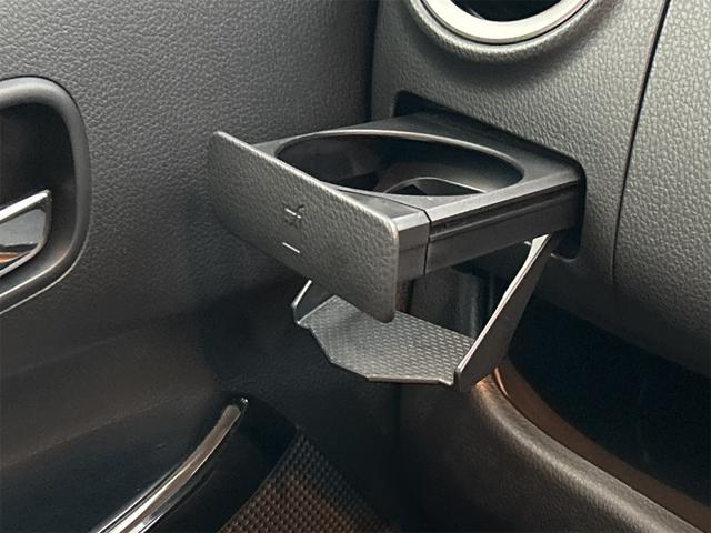 デイズ ハイウェイスター　Ｇターボ　ドライブレコーダー　ＥＴＣ　全周囲カメラ　衝突被害軽減システム　オートマチックハイビーム　オートライト　ＨＩＤ　スマートキー　アイドリングストップ　電動格納ミラー　ベンチシート　ＣＶＴ（38枚目）