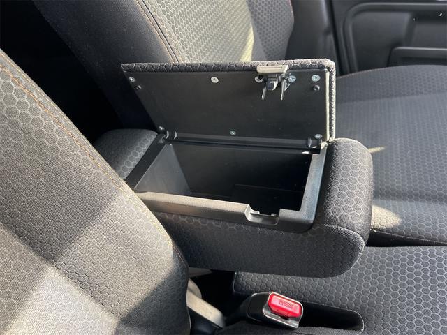 スペーシアギア ハイブリッドＸＺ　ターボ　ＥＴＣ　全周囲カメラ　両側電動スライドドア　ナビ　ＴＶ　クリアランスソナー　オートクルーズコントロール　レーンアシスト　衝突被害軽減システム　オートライト　ＬＥＤヘッドランプ（60枚目）