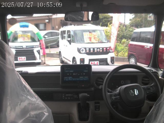 Ｎ－ＢＯＸジョイ 　両側自動スライドドア　純正８インチディスプレイオーディオ　バックカメラ　レーダーブレーキ　キーフリー　エンジンプッシュスタート　アイドリングストップ　オートエアコン　電動格納ミラー（30枚目）