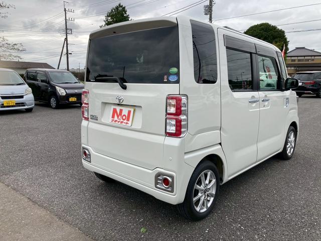 TOYOTA PIXIS MEGA