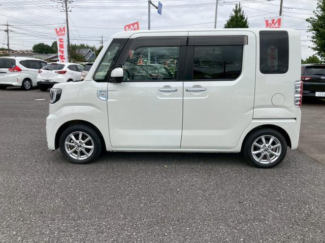 TOYOTA PIXIS MEGA