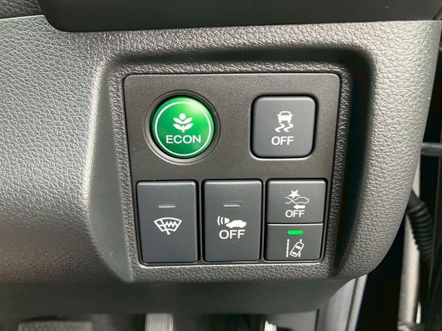 ヴェゼル ハイブリッドＺ・ホンダセンシング　ナビゲーション　ＥＴＣ車載器　キーフリー　エンジンプッシュスタート　バックカメラ　オートエアコン　電動格納ミラー　ステアリングリモコン　パワーステアリング　パワーウインドウ　プライバシーガラス（19枚目）