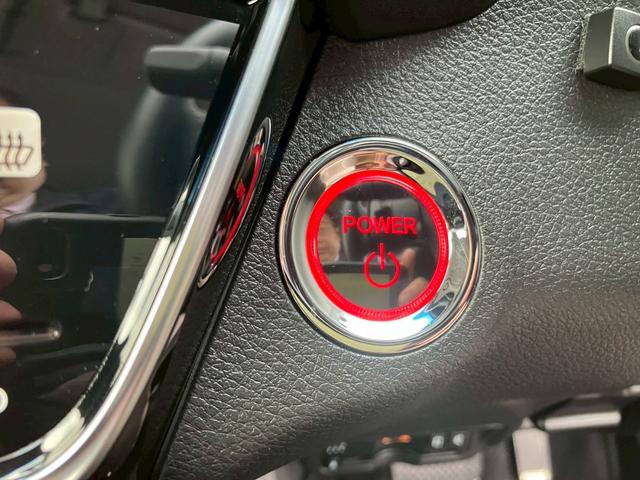 ヴェゼル ハイブリッドＺ・ホンダセンシング　ナビゲーション　ＥＴＣ車載器　キーフリー　エンジンプッシュスタート　バックカメラ　オートエアコン　電動格納ミラー　ステアリングリモコン　パワーステアリング　パワーウインドウ　プライバシーガラス（21枚目）