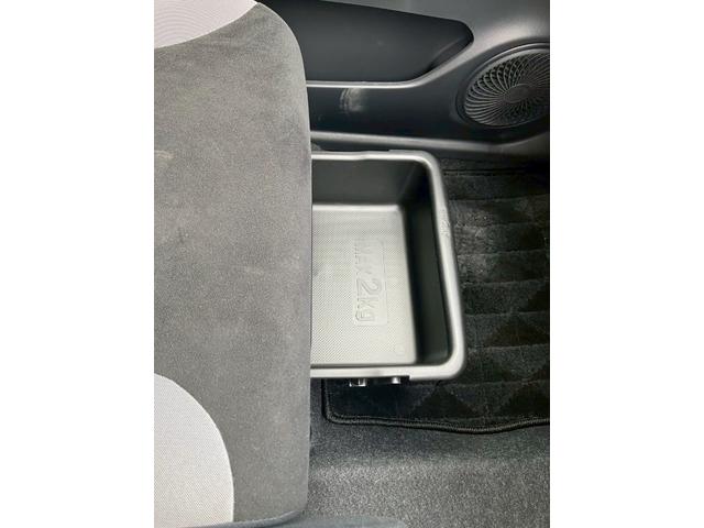 キャスト スタイルG SAII レーダーブレーキ キーフリー エンジンプッシュスタート ナビゲーション バックカメラ アイドリングストップ オートエアコン 電動格納ミラー プライバシーガラス(5枚目)