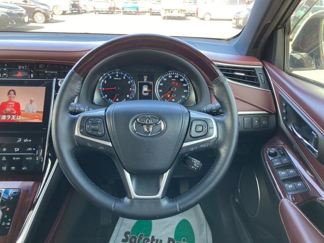 ハリアー プレミアム アドバンスドパッケージ ナビゲーション ETC車載器 レーダーブレーキ キーフリー エンジンプッシュスタート バックカメラ オートエアコン 電動格納ミラー ステアリングリモコン パワーステアリング パワーウインドウ(15枚目)