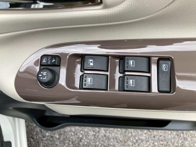 ムーヴキャンバス Xリミテッド SAII 両側自動スライドドア キーフリー エンジンプッシュスタート ナビゲーション レーダーブレーキ アイドリングストップ オートエアコン フォグランプ(16枚目)