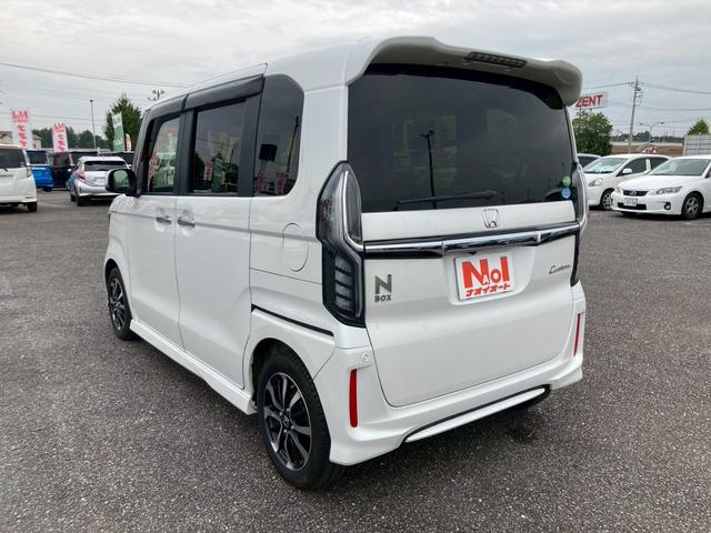 N-BOXカスタム G・Lホンダセンシング 左側自動スライドドア レーダーブレーキ ナビゲーション バックカメラ ETC車載器 オートエアコン 電動格納ミラー プライバシーガラス アルミホイール(19枚目)