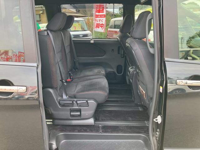 セレナ ニスモ　両側自動スライドドア　キーフリー　エンジンプッシュスター　ナビゲーション　バックカメラ　フリップダウンモニター　シートヒーター　純正アルミホイール　クルーズコントロール　ドライブレコーダー（17枚目）