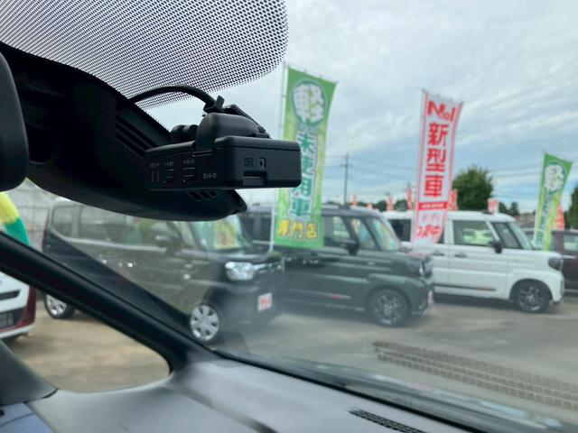 セレナ ニスモ　両側自動スライドドア　キーフリー　エンジンプッシュスター　ナビゲーション　バックカメラ　フリップダウンモニター　シートヒーター　純正アルミホイール　クルーズコントロール　ドライブレコーダー（27枚目）